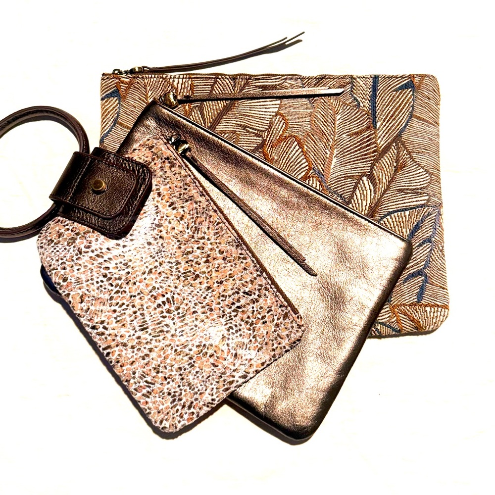 ✨Sold✨Hobo International Sable Triple Pouch in Mixed Media / Pewter Mix - NWT